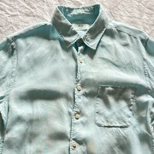 Uniqlo linen long sleeve shirt  pale green